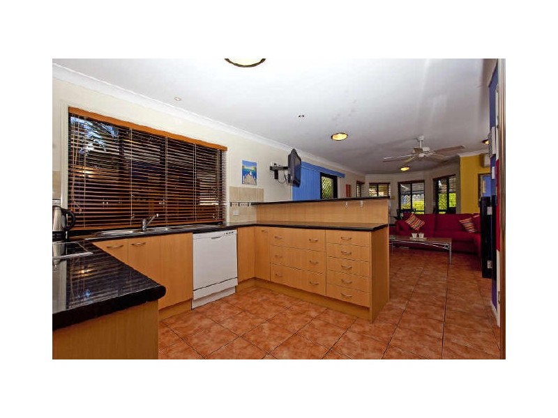 18 Gladebourne Crescent, Victoria Point QLD 4165