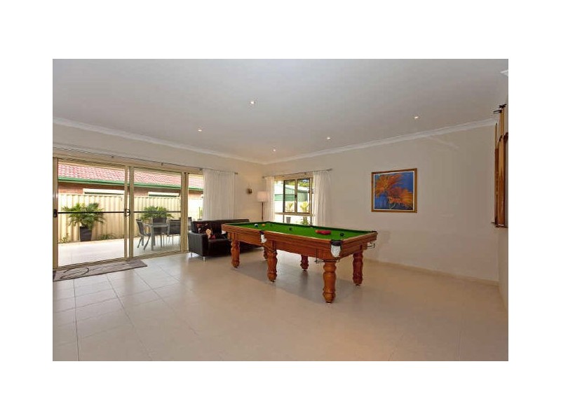 8A Tathra Street, Redland Bay QLD 4165