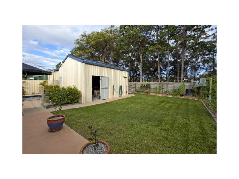 8A Tathra Street, Redland Bay QLD 4165