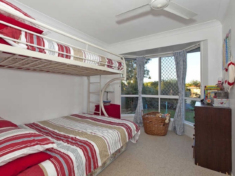 16 Babamande Street, Redland Bay QLD 4165