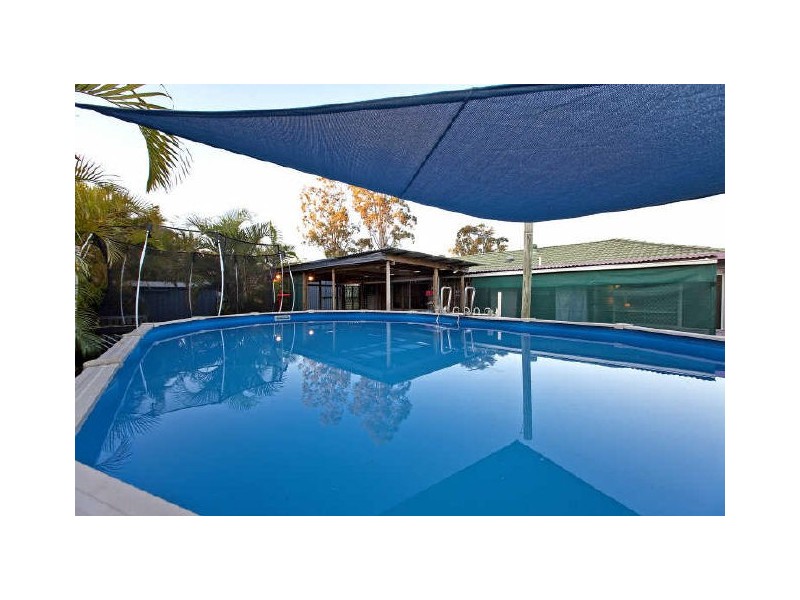 16 Babamande Street, Redland Bay QLD 4165