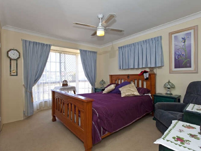 12 Sutton Street, Victoria Point QLD 4165