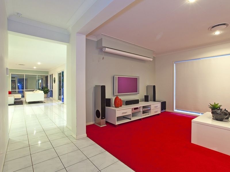 29 Caswell Cres, Redland Bay QLD 4165