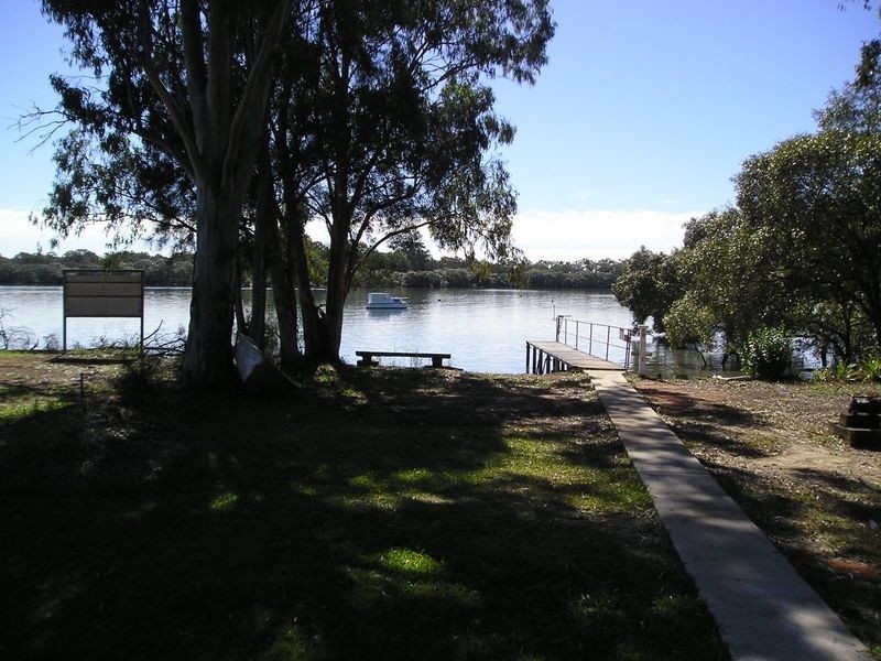 24 Douglas Street, Russell Island QLD 4184