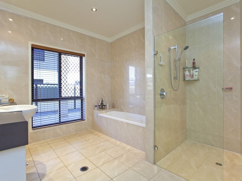 6 Ziggys Drive, Thornlands QLD 4164