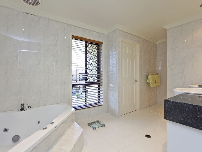 6 Ziggys Drive, Thornlands QLD 4164