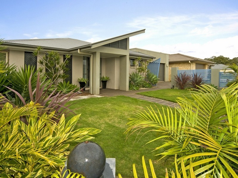 9 Syracuse Street, Redland Bay QLD 4165