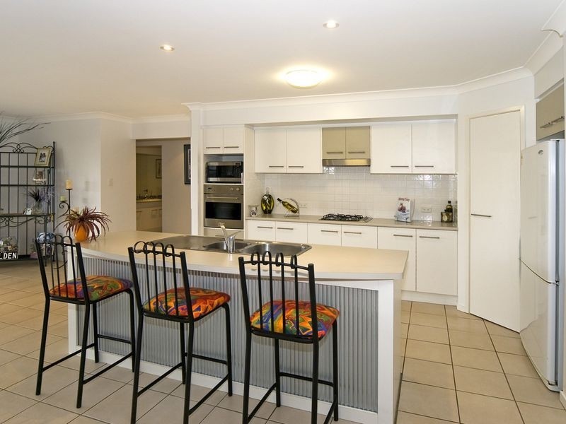9 Syracuse Street, Redland Bay QLD 4165