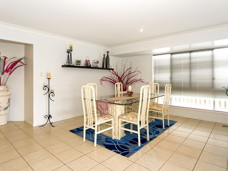 9 Syracuse Street, Redland Bay QLD 4165