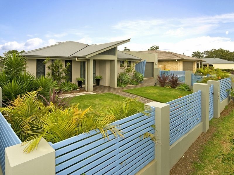 9 Syracuse Street, Redland Bay QLD 4165