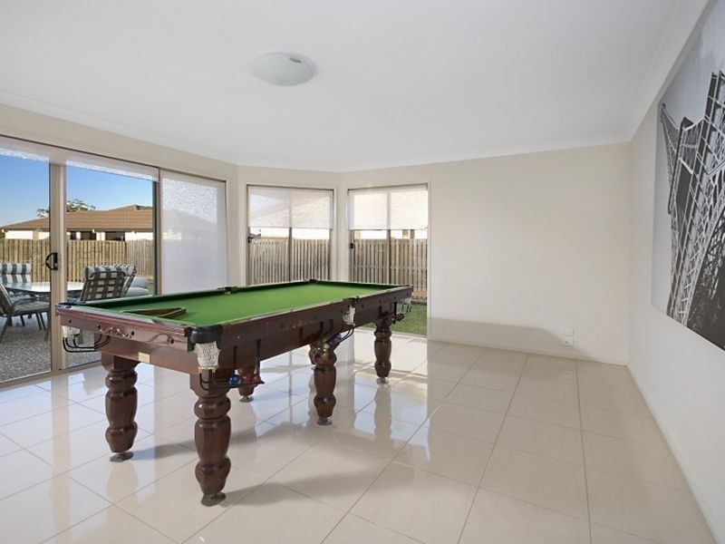 8 River Gum Court, Loganholme QLD 4129