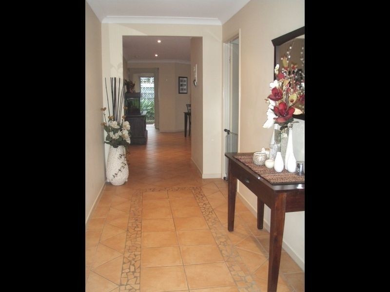 8 Holborn Court, Alexandra Hills QLD 4161