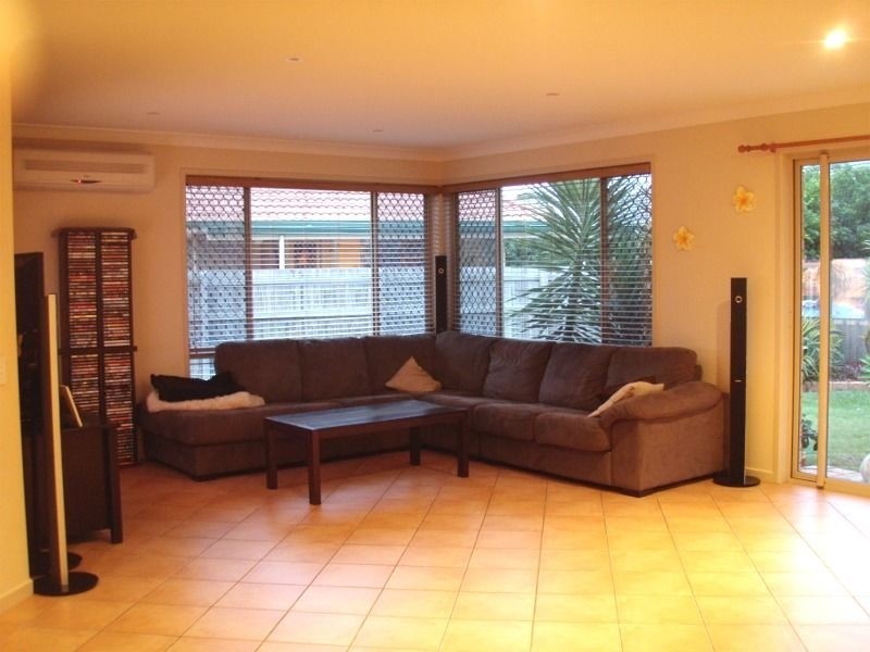 8 Holborn Court, Alexandra Hills QLD 4161