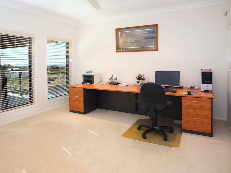 5 Sandune Place, Thornlands QLD 4164