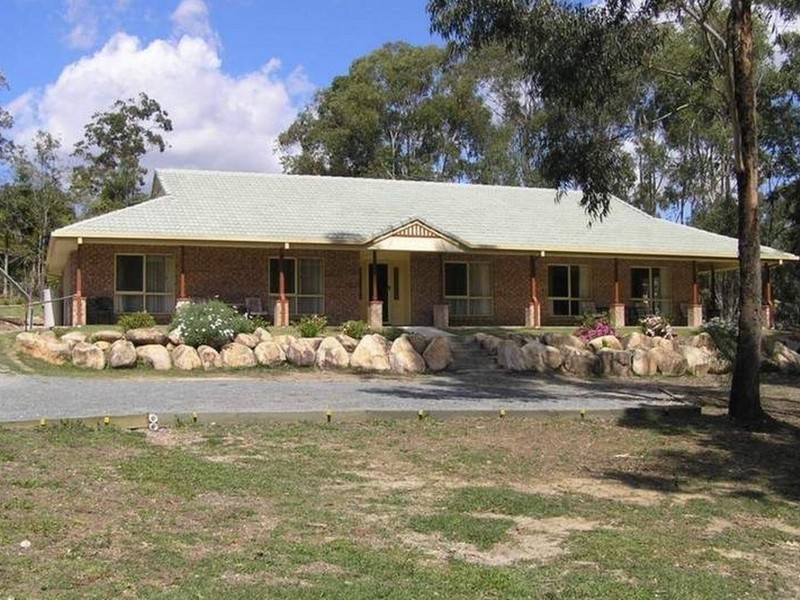 11 Gordonia Drive, Redland Bay QLD 4165