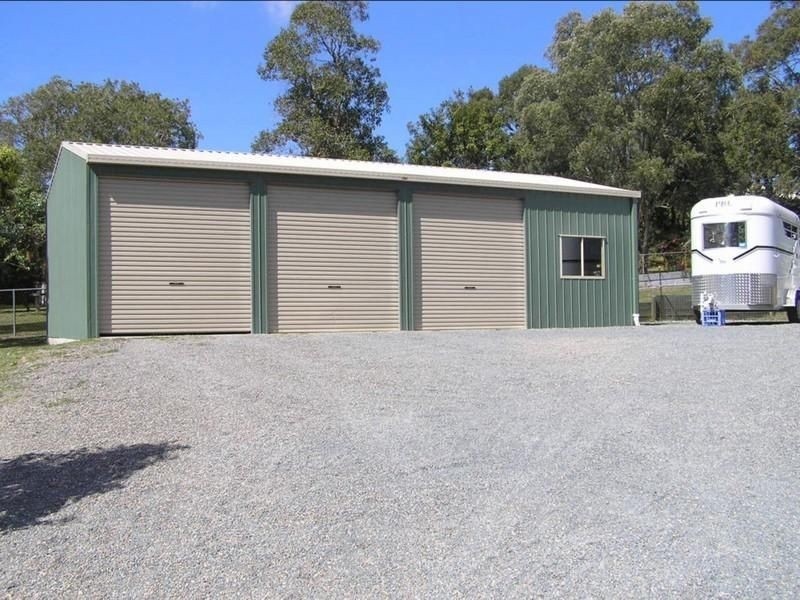 11 Gordonia Drive, Redland Bay QLD 4165