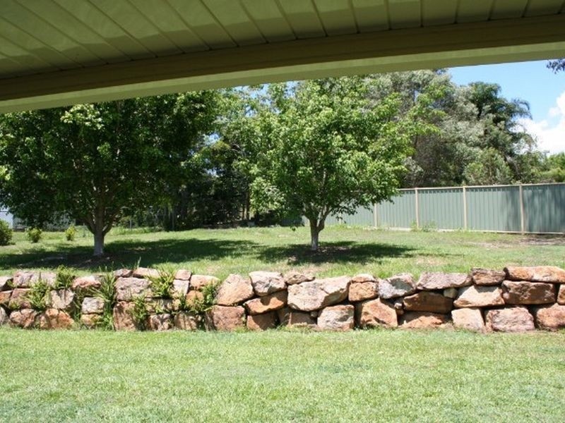 11 Gordonia Drive, Redland Bay QLD 4165