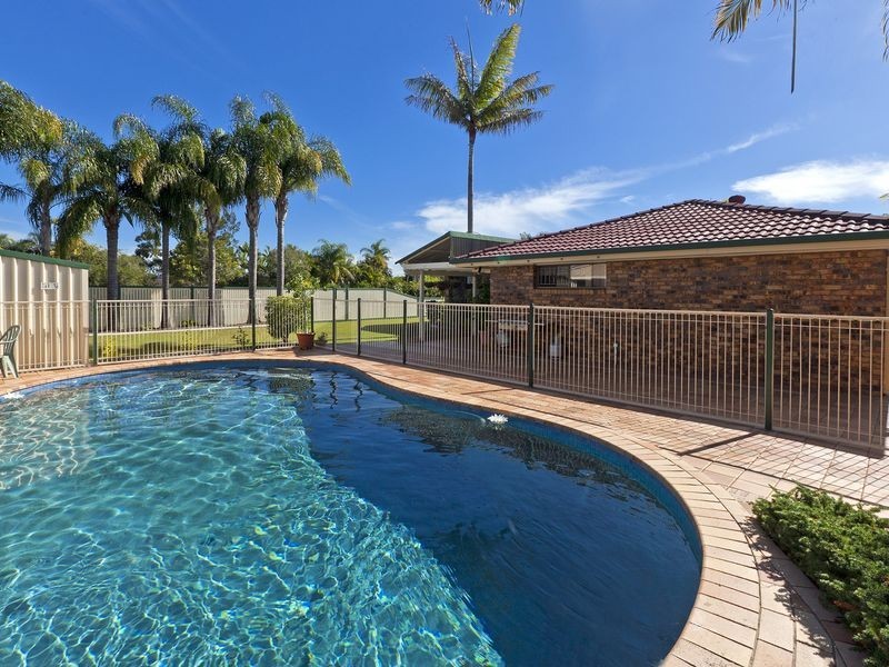 22 Oak Street, Victoria Point QLD 4165