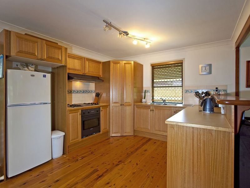 121 Cane Street, Redland Bay QLD 4165