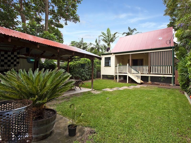 121 Cane Street, Redland Bay QLD 4165