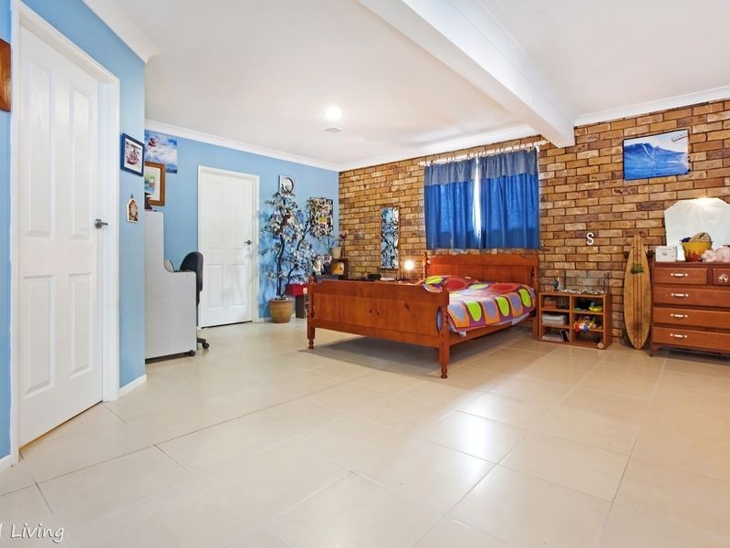 5 Macadamia St, Victoria Point QLD 4165