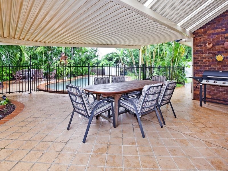 5 Macadamia St, Victoria Point QLD 4165