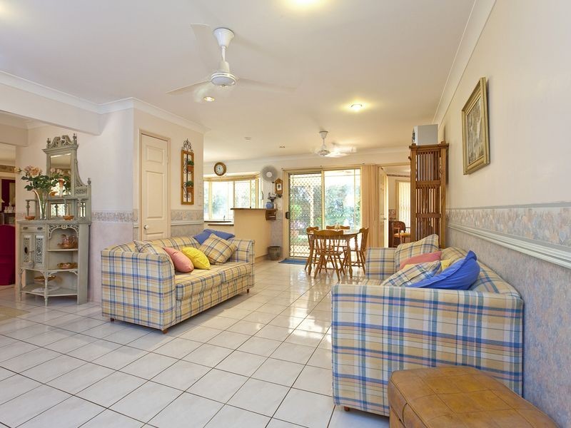 82 Pitt Street, Redland Bay QLD 4165