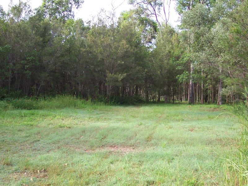 64 Cook Avenue, Russell Island QLD 4184