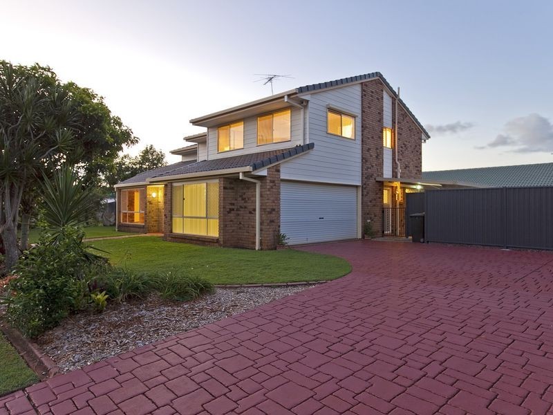 2 Bayswater Drive, Victoria Point QLD 4165