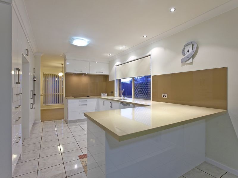 2 Bayswater Drive, Victoria Point QLD 4165