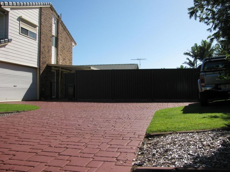 2 Bayswater Drive, Victoria Point QLD 4165