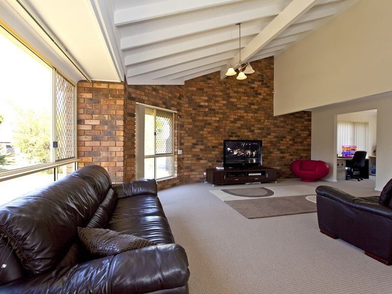 2 Bayswater Drive, Victoria Point QLD 4165