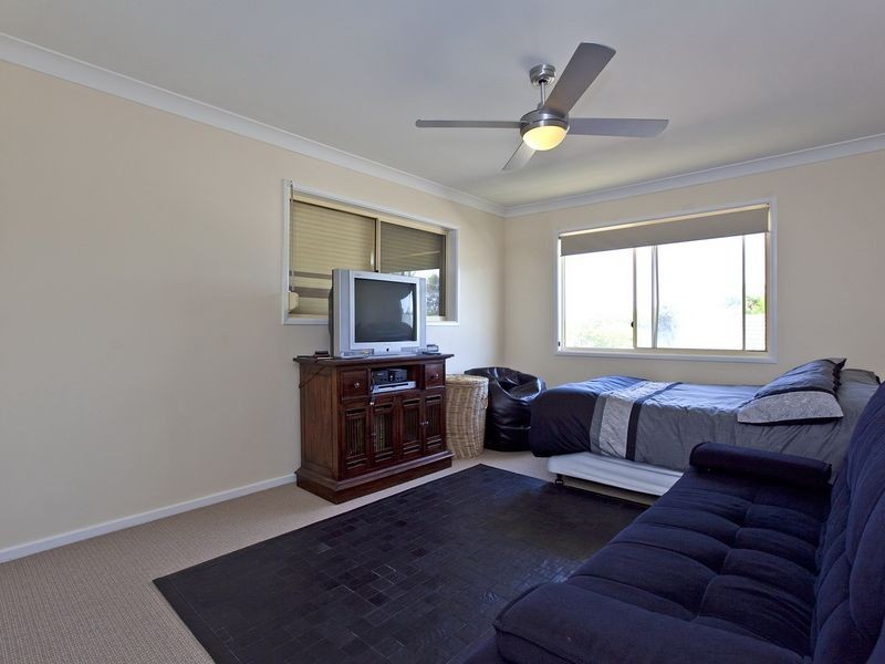 2 Bayswater Drive, Victoria Point QLD 4165
