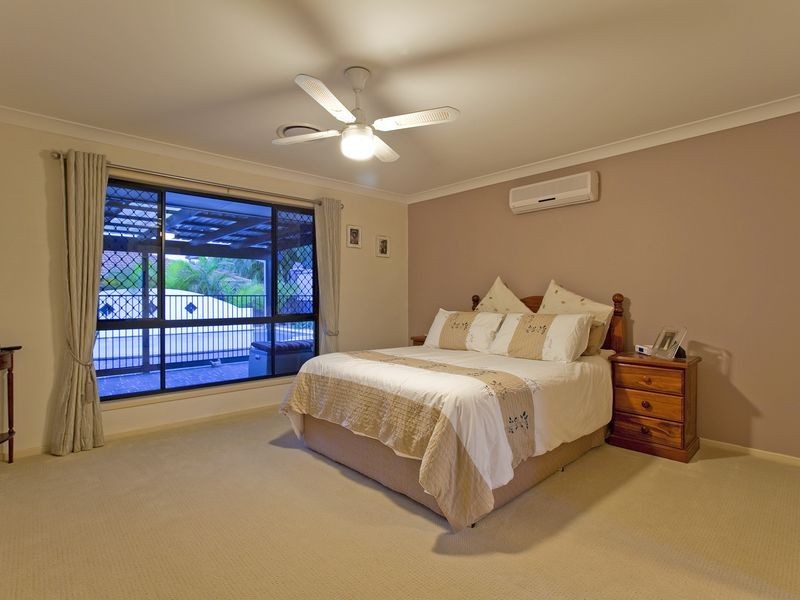 7 Penzance Drive, Redland Bay QLD 4165