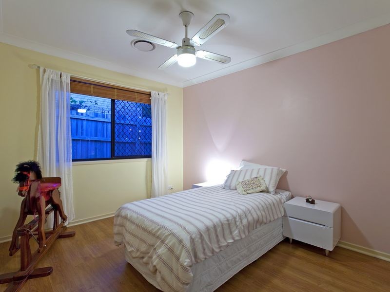 7 Penzance Drive, Redland Bay QLD 4165