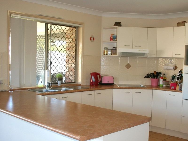 13 Seaholly Cres, Victoria Point QLD 4165