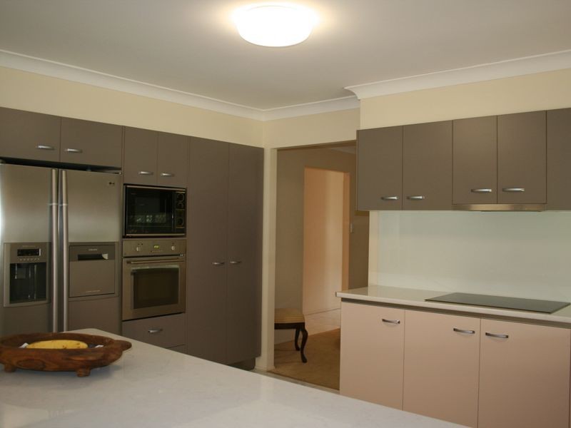 8 Cove Court, Victoria Point QLD 4165