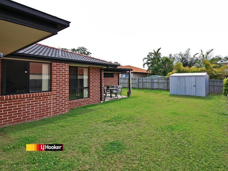 9 Marjorie Buckler Avenue, Redland Bay QLD 4165
