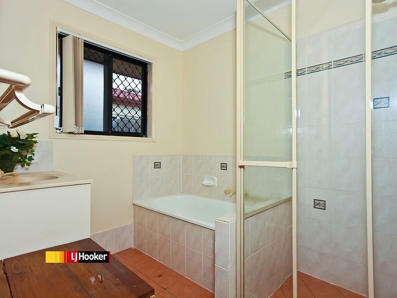 9 Marjorie Buckler Avenue, Redland Bay QLD 4165