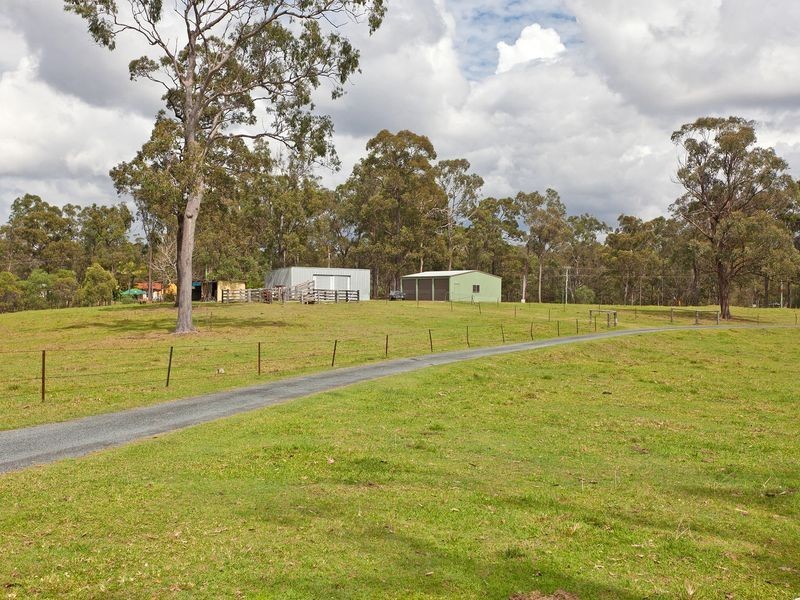 204 Avalon Road, Sheldon QLD 4157