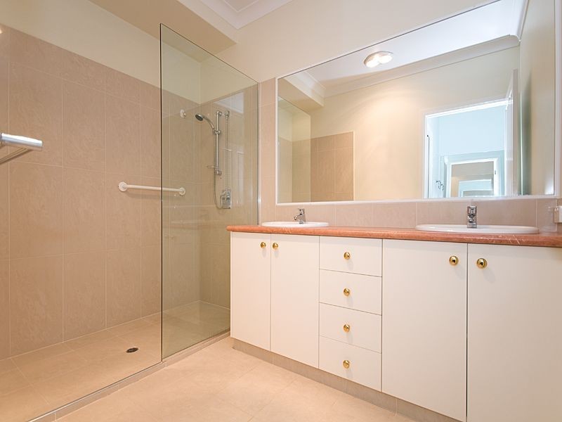 11 Thornton Drive, Thornlands QLD 4164