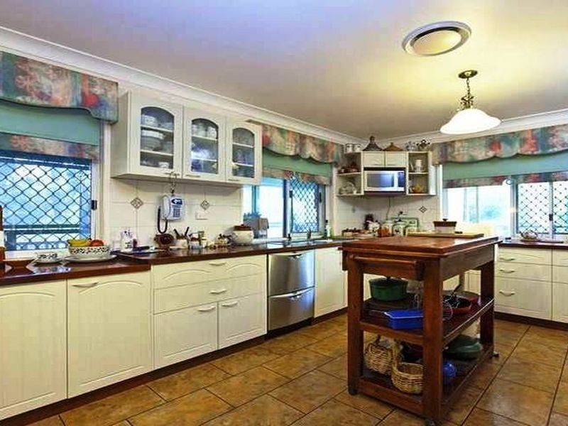 9 Double Jump Road, Redland Bay QLD 4165