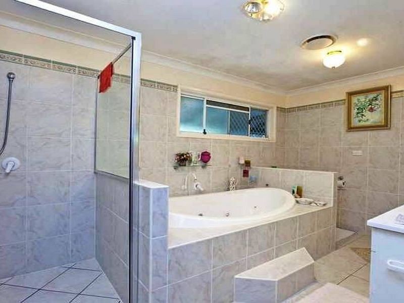 9 Double Jump Road, Redland Bay QLD 4165