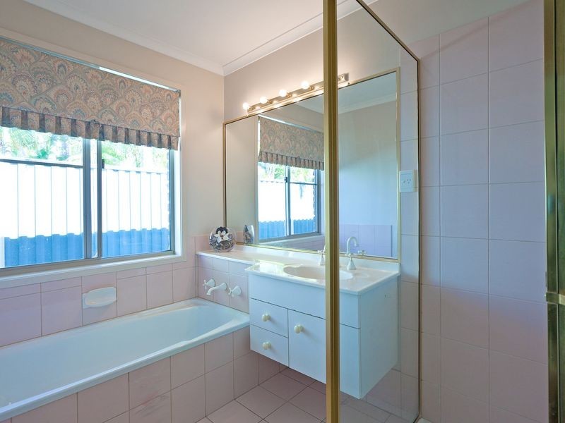 6 Kianga Court, Victoria Point QLD 4165