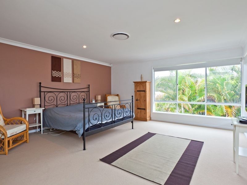29 Caswell Cr, Redland Bay QLD 4165