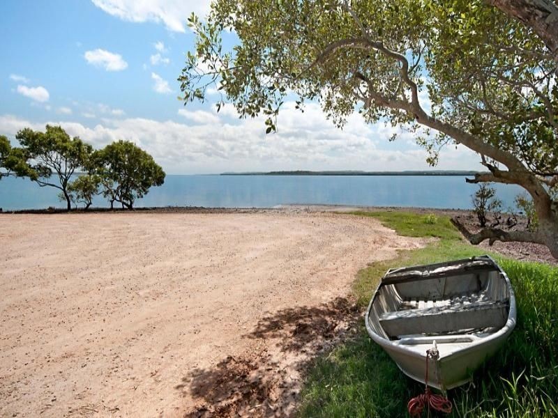 32 Torquay Road, Redland Bay QLD 4165