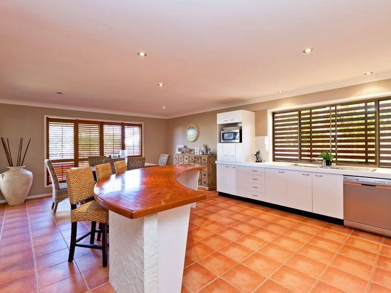 10 Finuge Court, Victoria Point QLD 4165