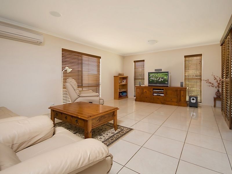 26 Waterville Drive, Thornlands QLD 4164
