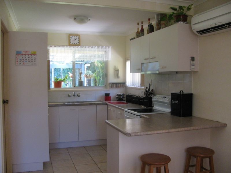 6 Christopher Street, Redland Bay QLD 4165