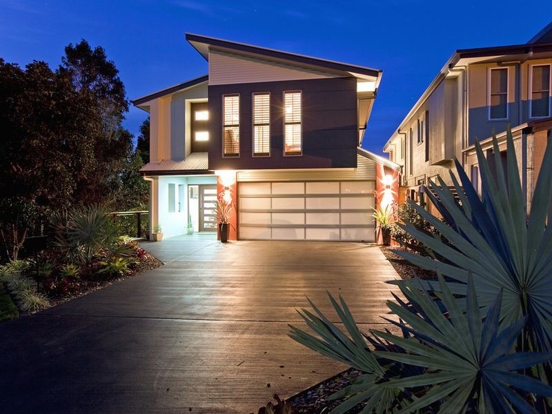 18 Broadwater Terrace, Redland Bay QLD 4165
